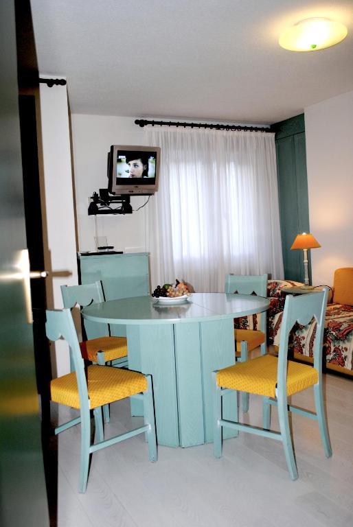 Residence Antares Madonna di Campiglio Room photo