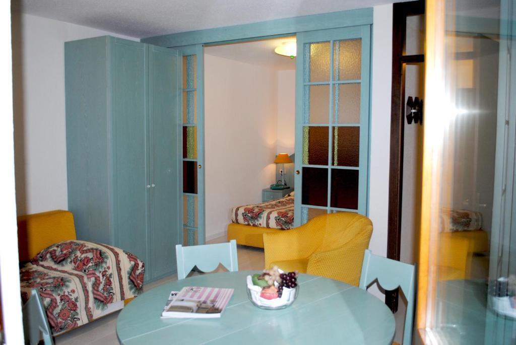 Residence Antares Madonna di Campiglio Room photo