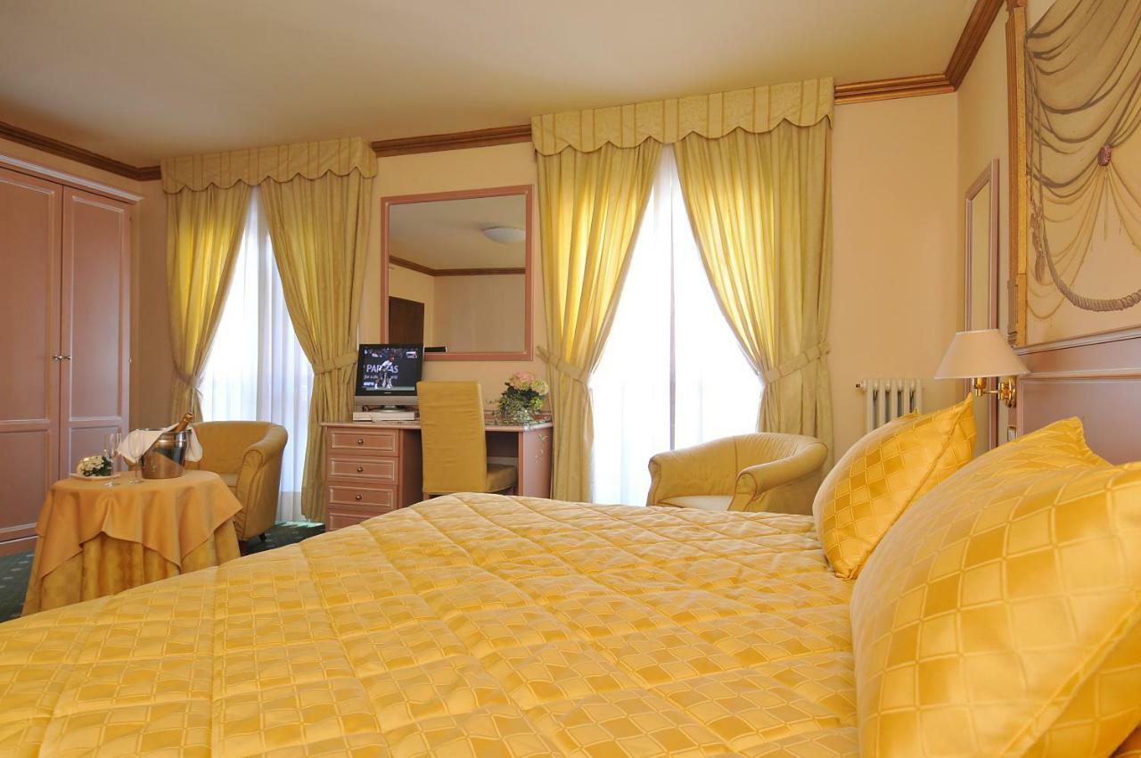 Residence Antares Madonna di Campiglio Exterior photo
